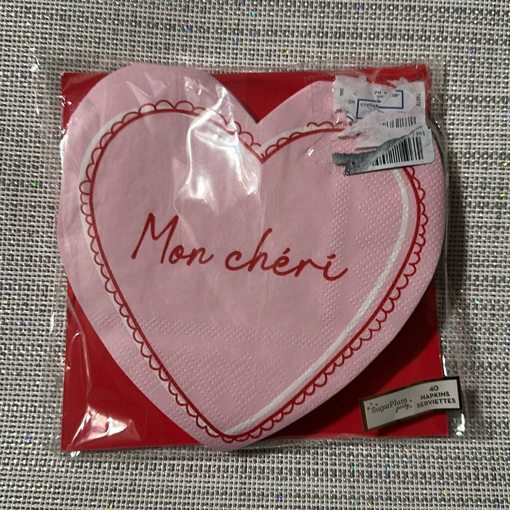 Pink Red White Mon Cheri Valentines Heart Shaped Paper Napkins Pack of 40 3-ply